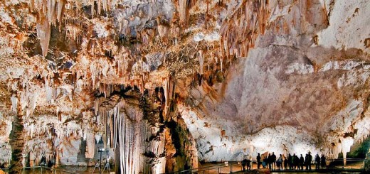 Пещера Посалагуа, Испания